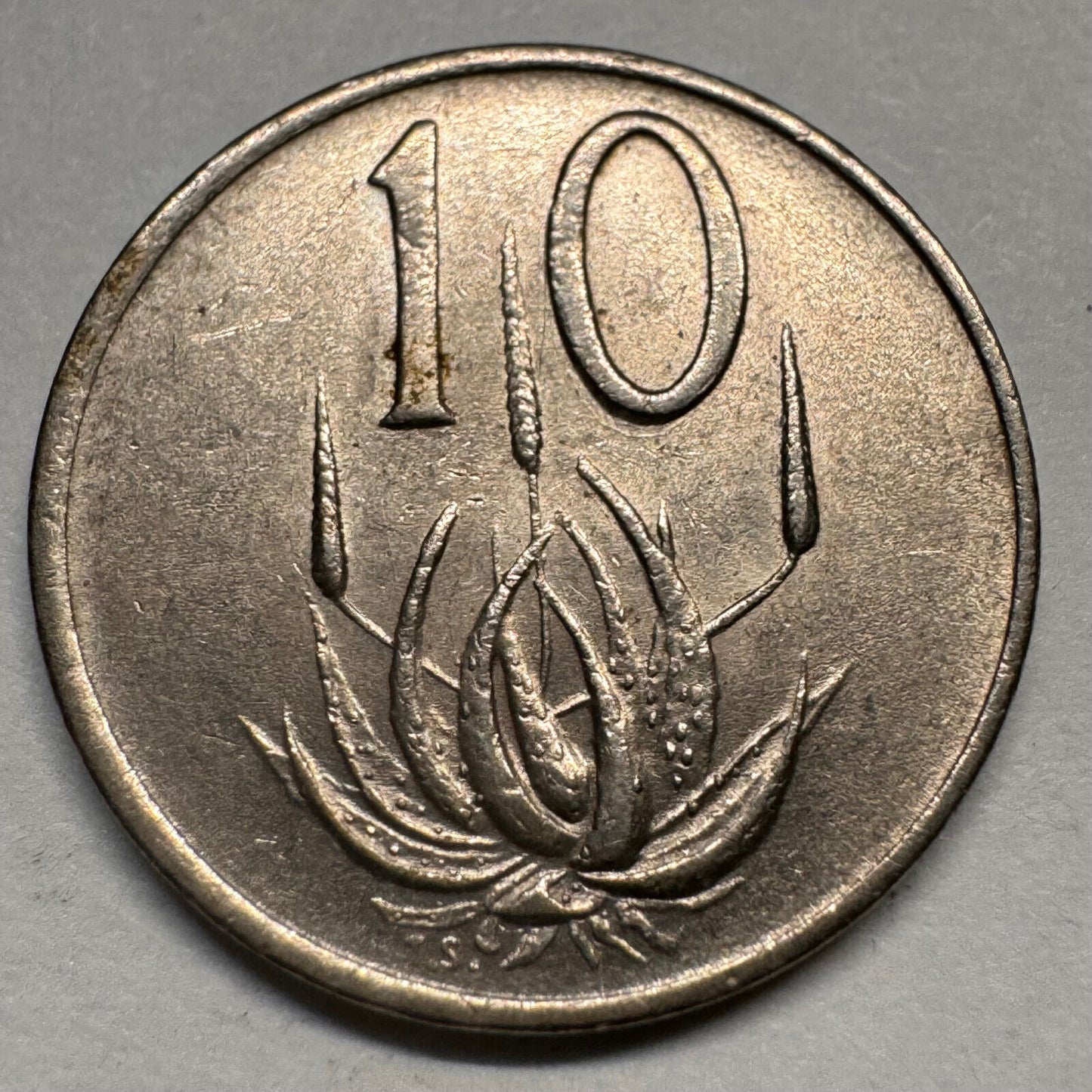 1976 South Africa 10 Cents - Beautiful Coin - #A-062