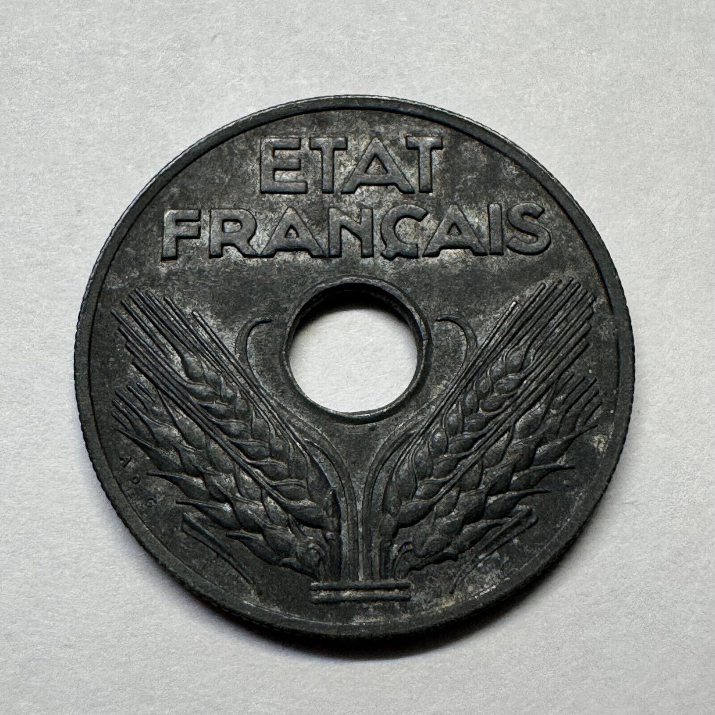 1943 France 20 Centimes - Beautiful Coin - #B-033