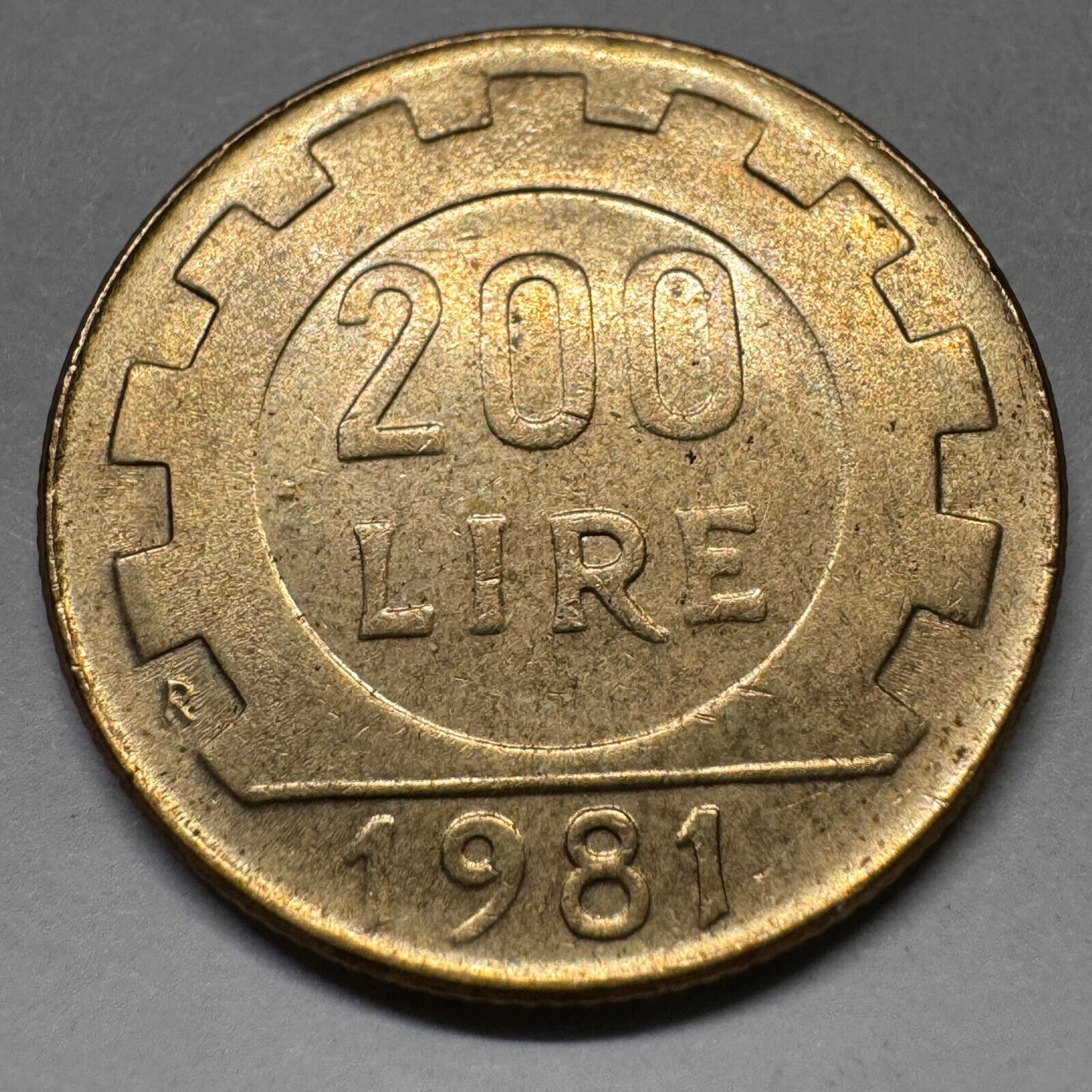 1981 Italy 200 Lire - Beautiful Coin - #A-066