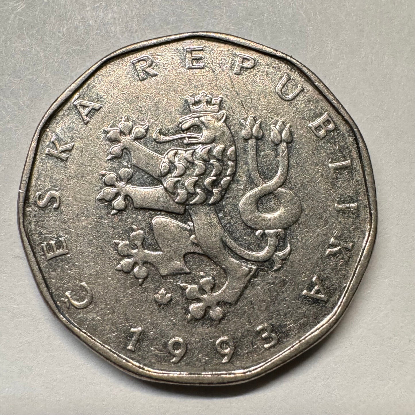 1993 Czech Republic 2 Koruny - Beautiful Coin - #A-057