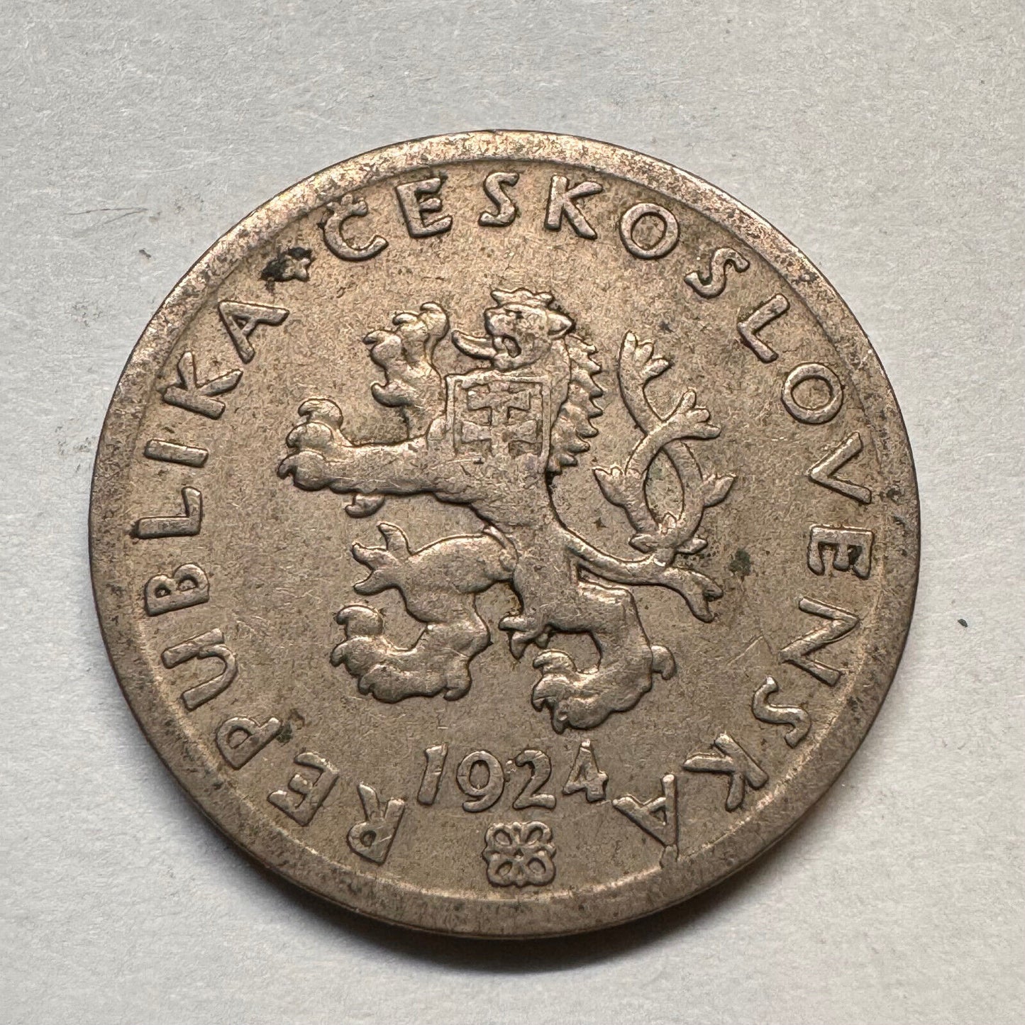 1924 Czechoslovakia 20 Haleru - Beautiful Coin - #A-040
