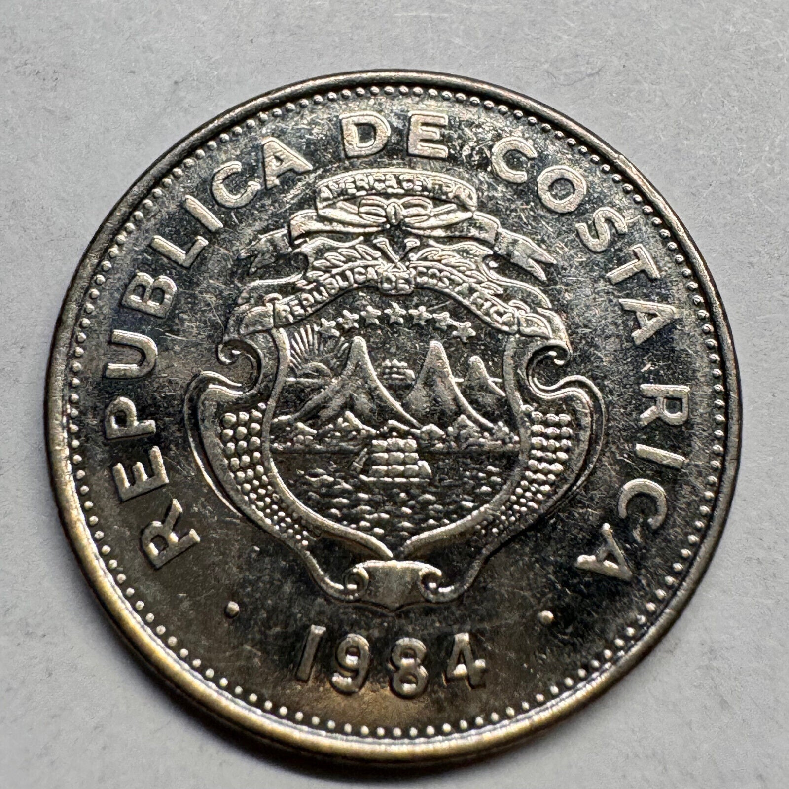 1984 Costa Rica 1 Colon - Beautiful Coin - #A-028