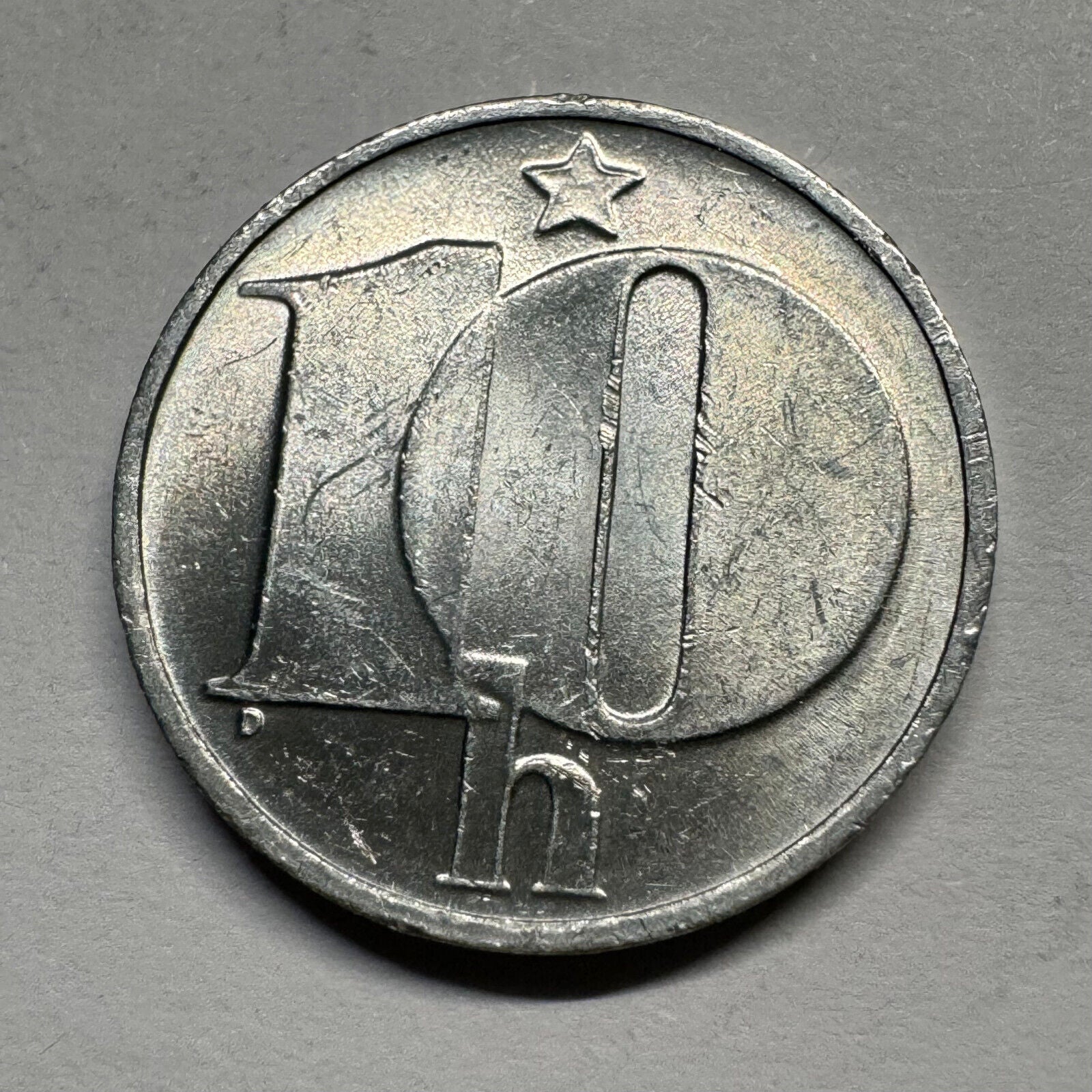 1990 Czechoslovakia 10 Haleru - Beautiful Coin - #A-008