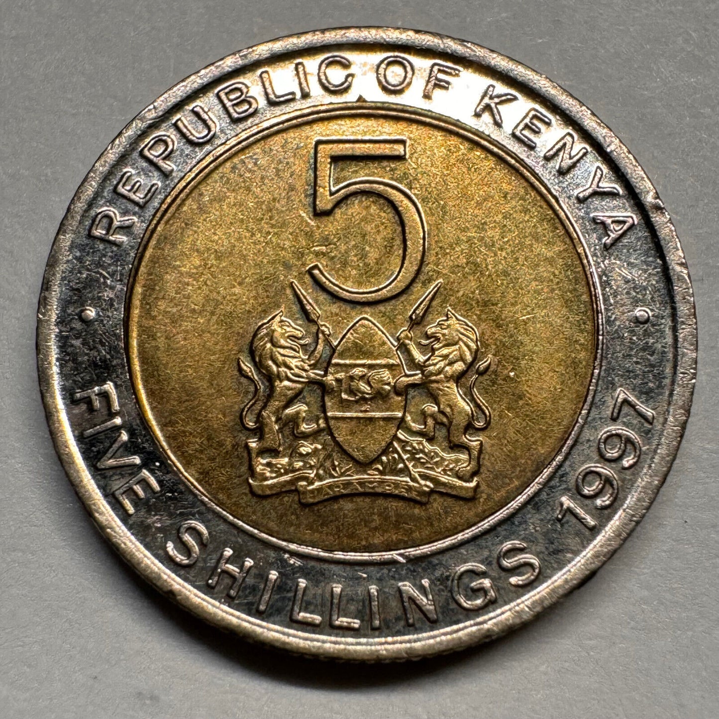 1997 Kenya 5 Shillings - Bimetallic - Beautiful Coin - #A-019