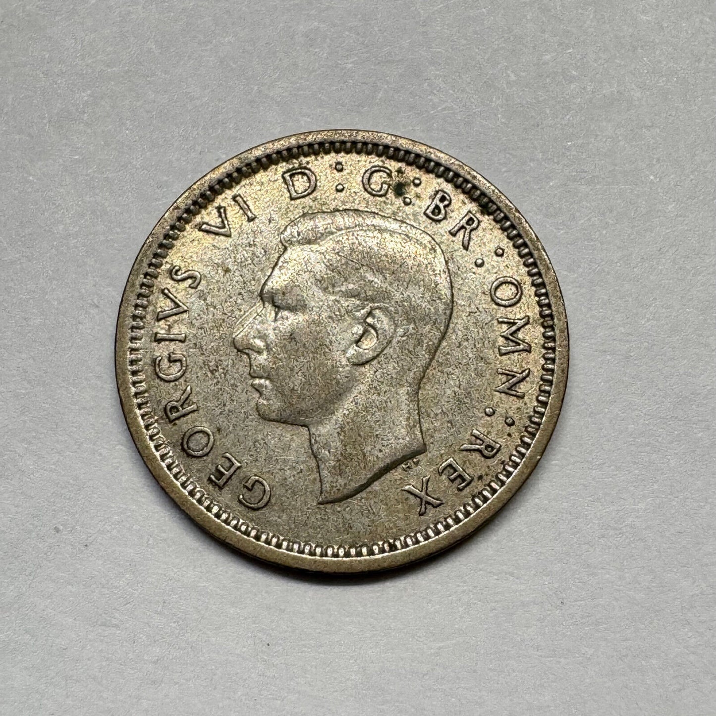 1942 UK 3 Pence - Silver - Beautiful Coin - #B-016