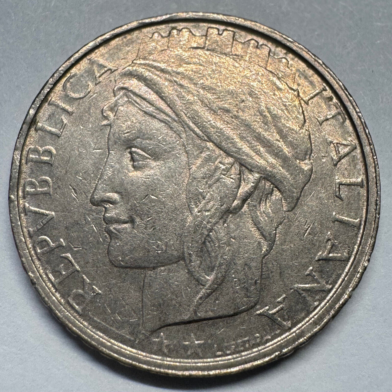 1994 Italy 100 Lire - Beautiful Coin - #A-073