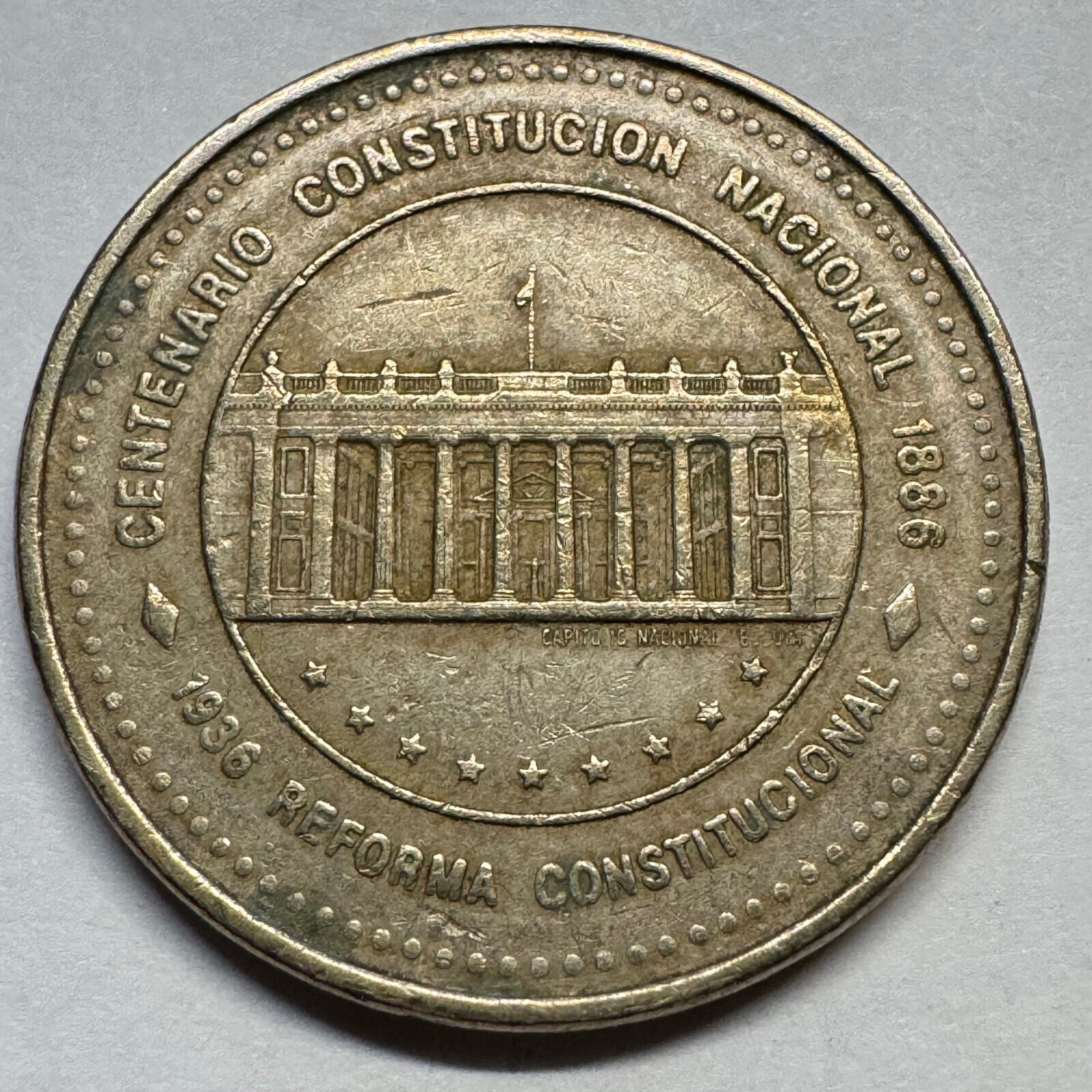 1988 Colombia 50 Pesos - Beautiful Coin - #A-075