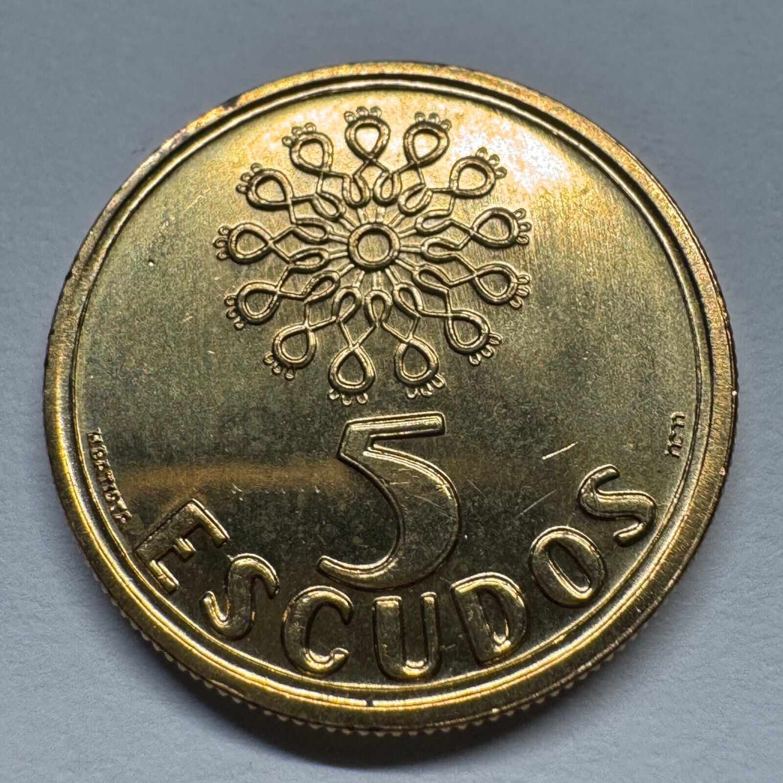 2000 Portugal 5 Escudos - Beautiful Coin - #B-056