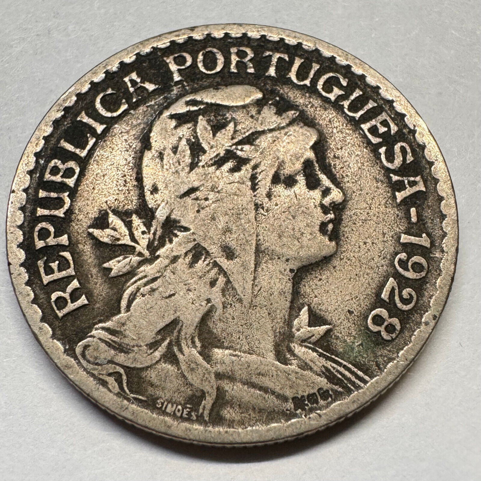 1928 Portugal 1 Escudo - Beautiful Coin - #A-054