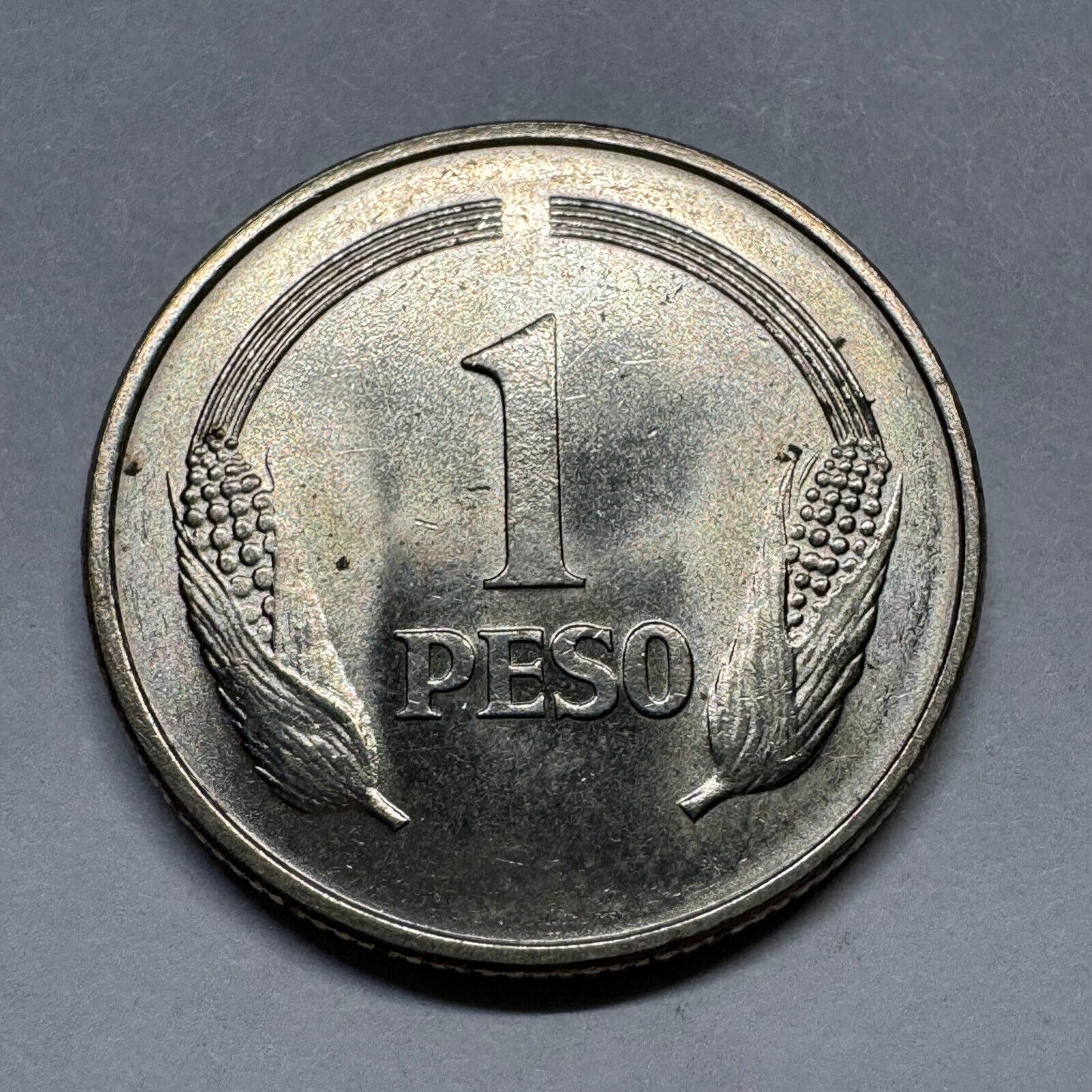 1977 Colombia 1 Peso - Beautiful Coin - #B-032