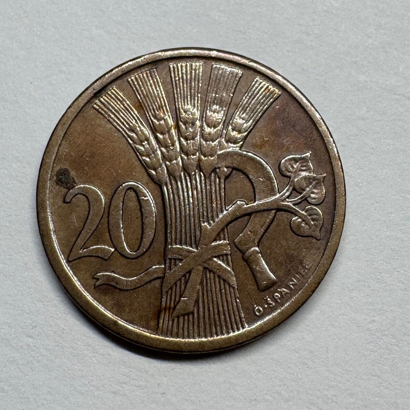 1924 Czechoslovakia 20 Haleru  - Beautiful Coin - #B-049