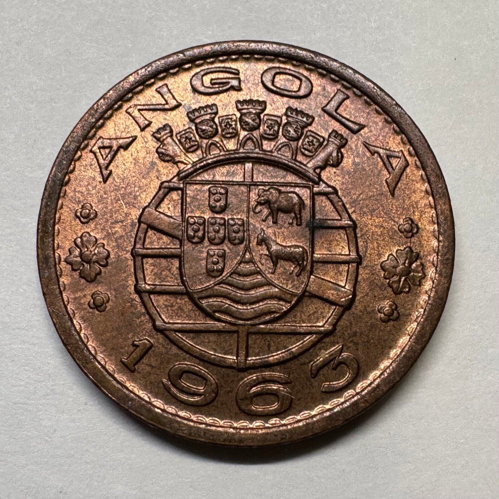 1963 Angola 1 Escudo - Beautiful Coin - #B-003