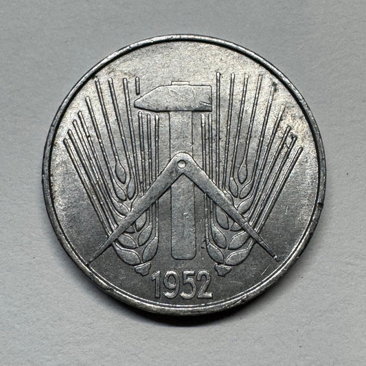  1952 Germany 5 Pfennig - Beautiful Coin - #B-053
