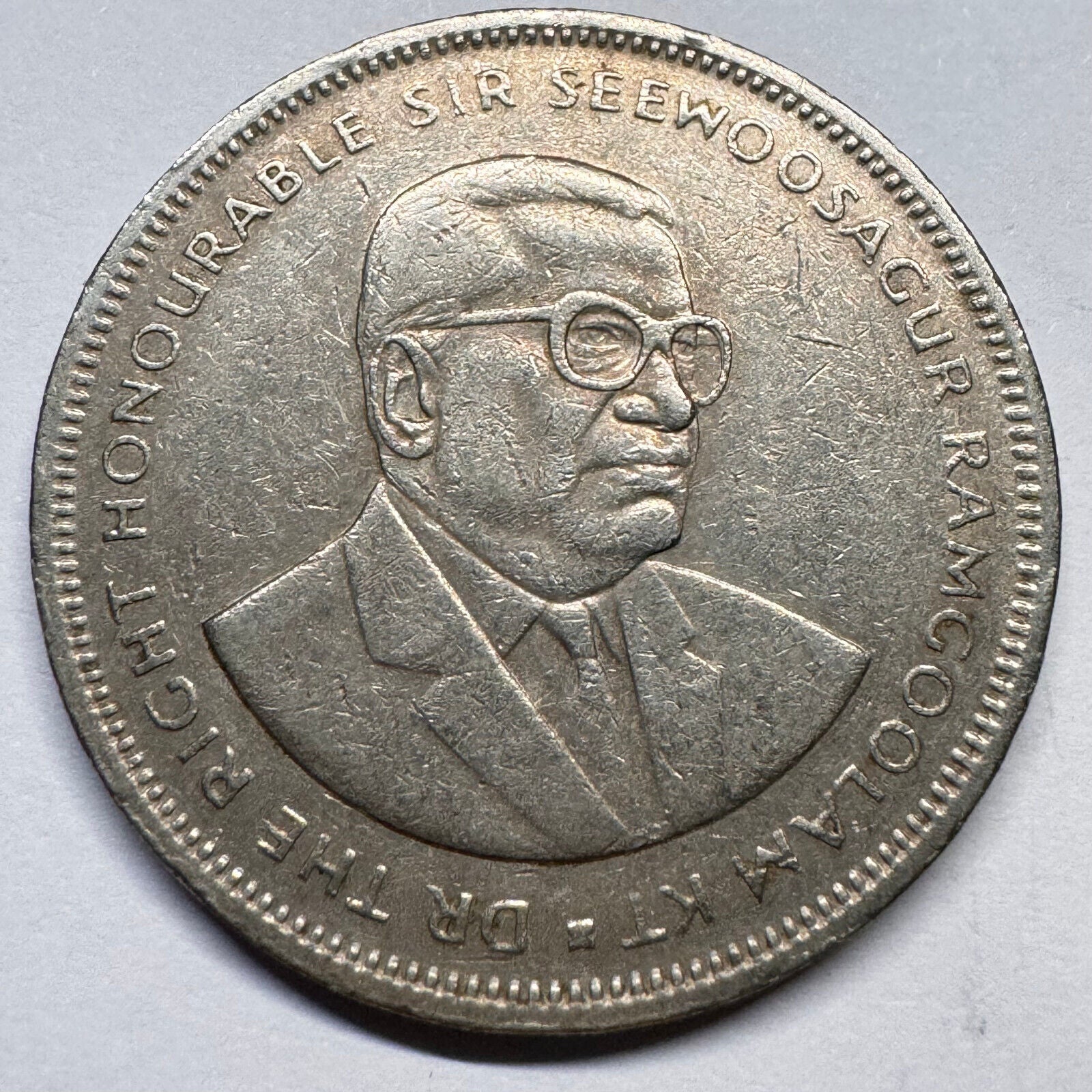 1987 Mauritius 5 Rupees - Beautiful Coin - #A-021
