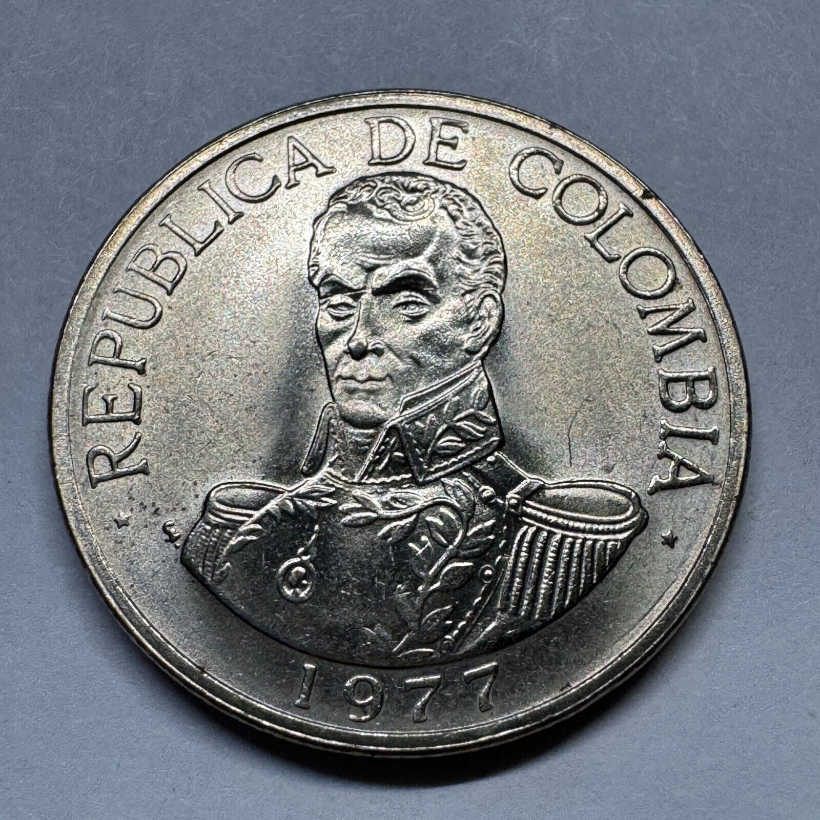 1977 Colombia 1 Peso - Beautiful Coin - #B-032
