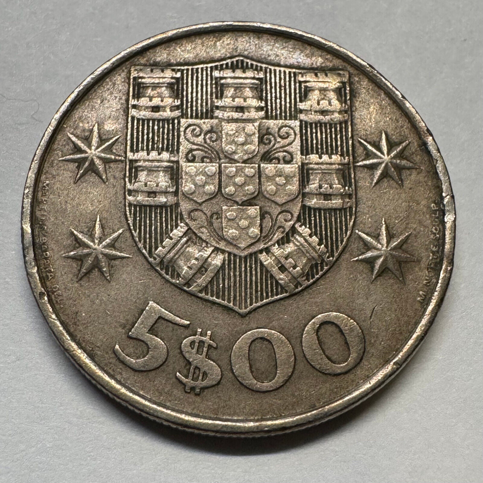 1977 Portugal 5 Escudos - Beautiful Coin - #A-075