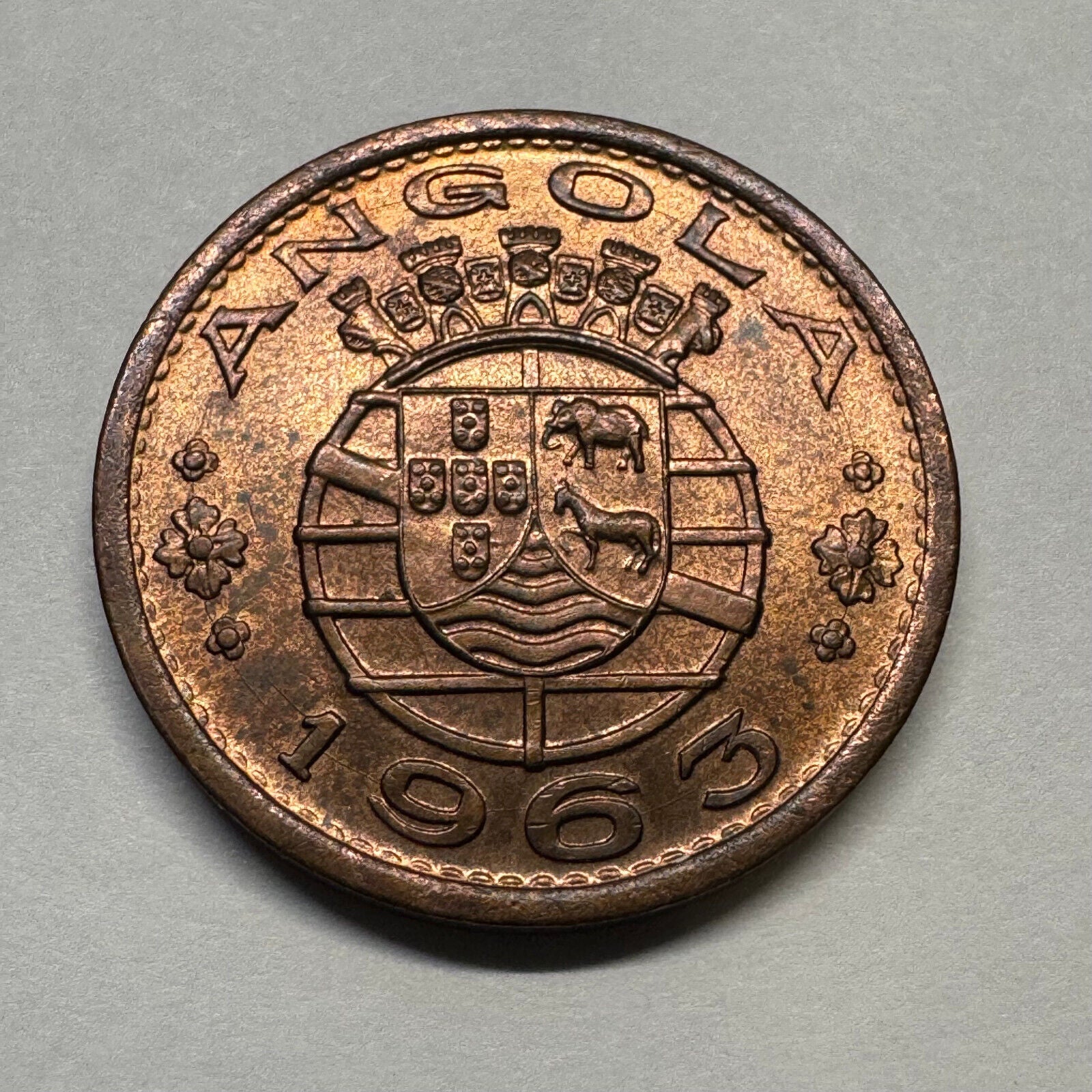 1963 Angola 1 Escudo - Beautiful Coin - #B-006