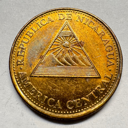 2002 Nicaragua  10 Centavos - Beautiful Coin - #A-026