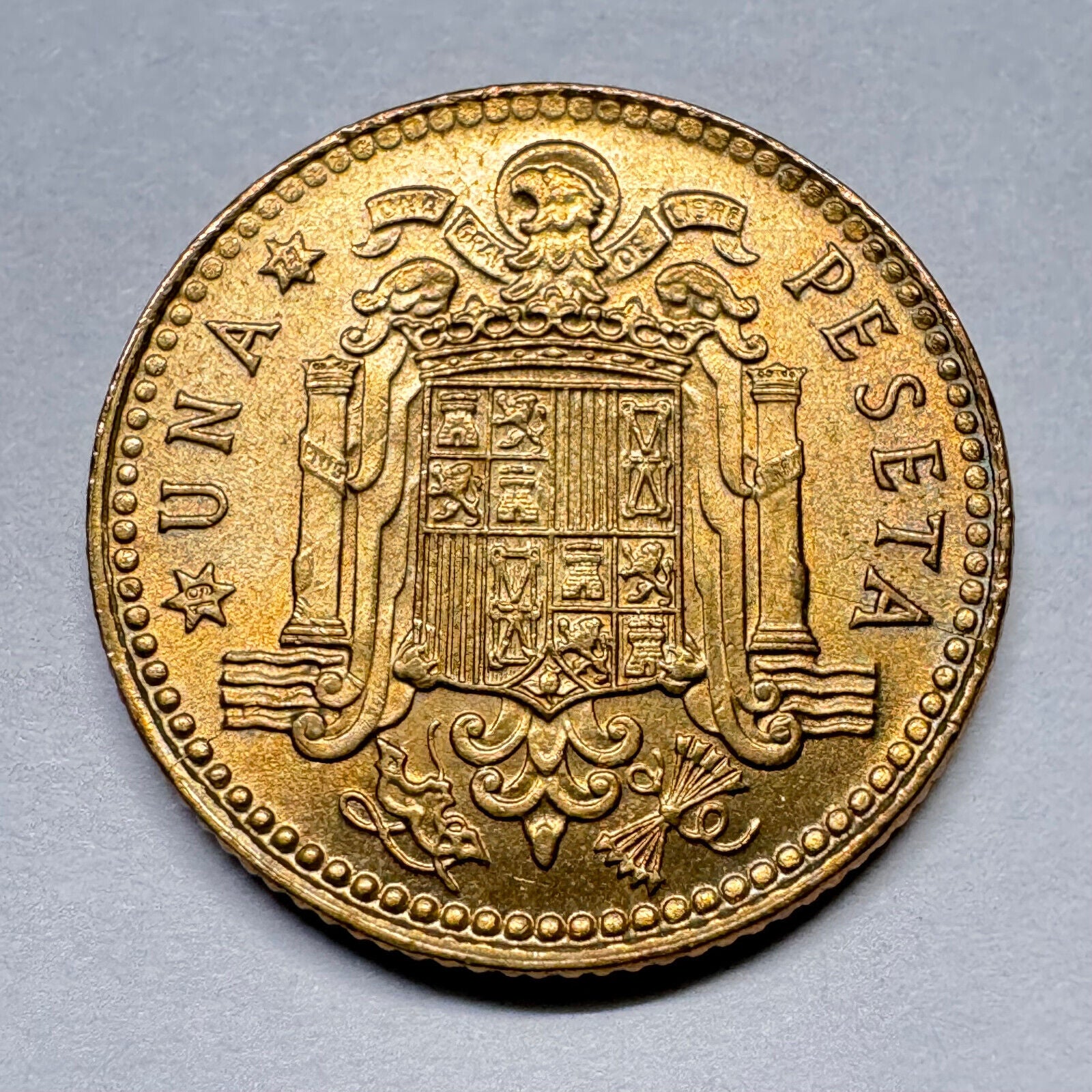 1977 Spain 1 Peseta - Beautiful Coin - #A-015