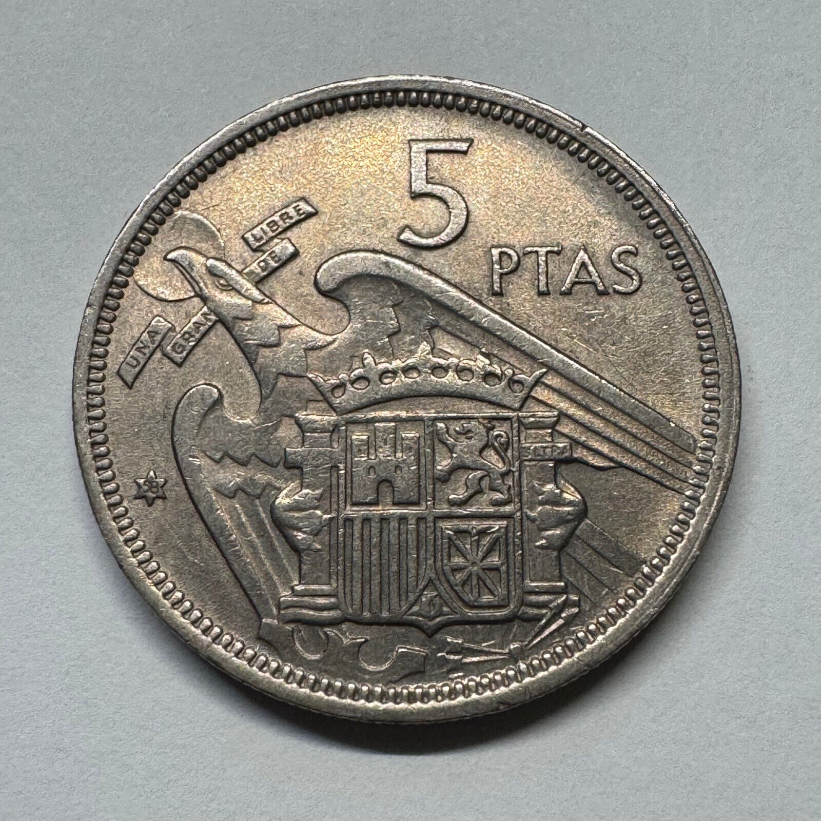1958 Spain 5 Pesetas - Beautiful Coin - Lot #B-045