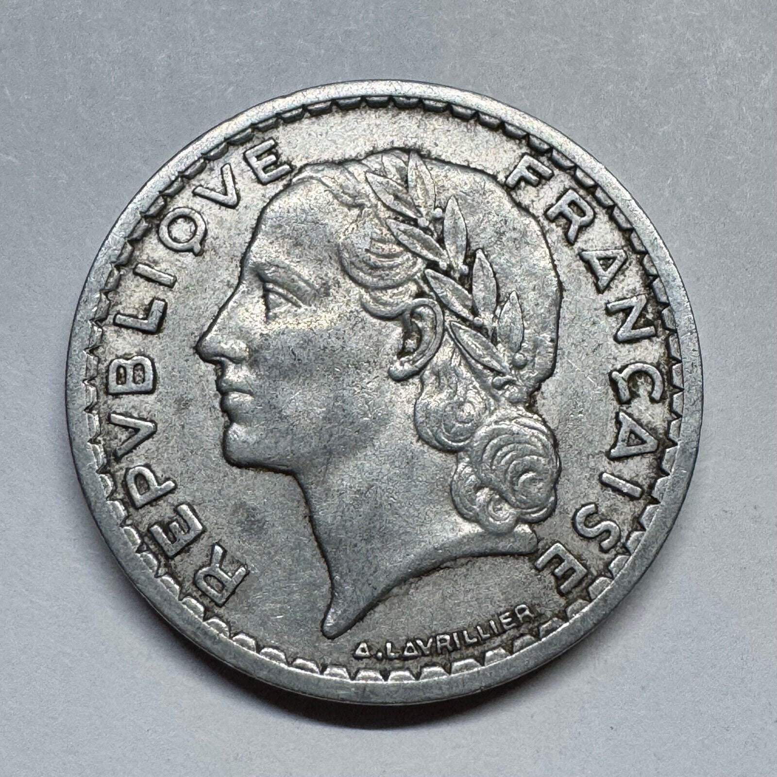 1947 France 5 Francs - Beautiful Coin - #B-002