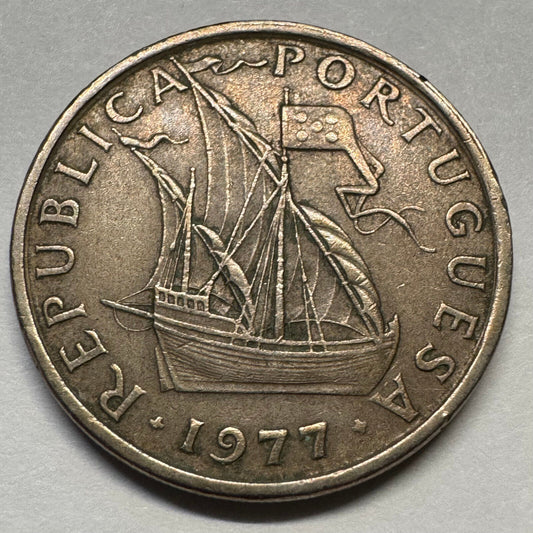 1977 Portugal 5 Escudos - Beautiful Coin - #A-075