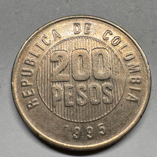 1995 Colombia 200 Pesos - Beautiful Coin - #A-031