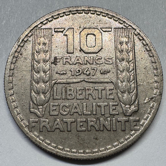 1947 France 10 Francs - Beautiful Coin - #A-069