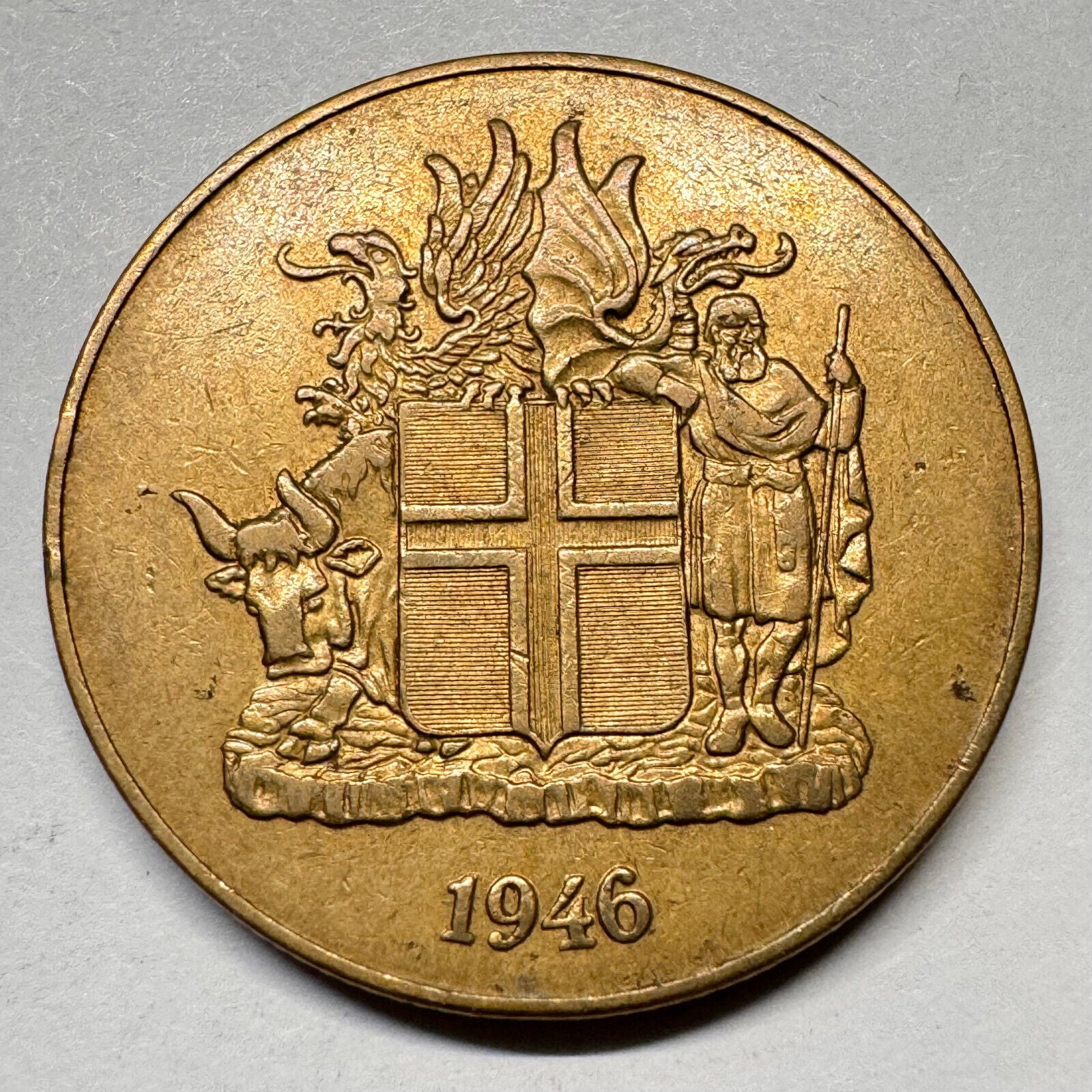 1946 Iceland 2 Kronur - Beautiful Coin - #A-018