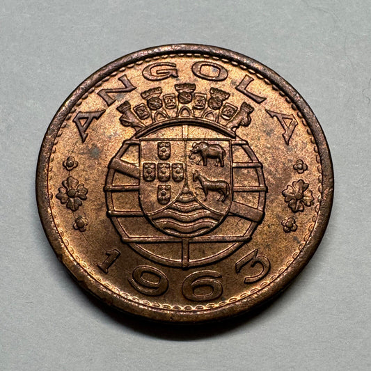 1963 Angola 1 Escudo - Beautiful Coin - #B-028