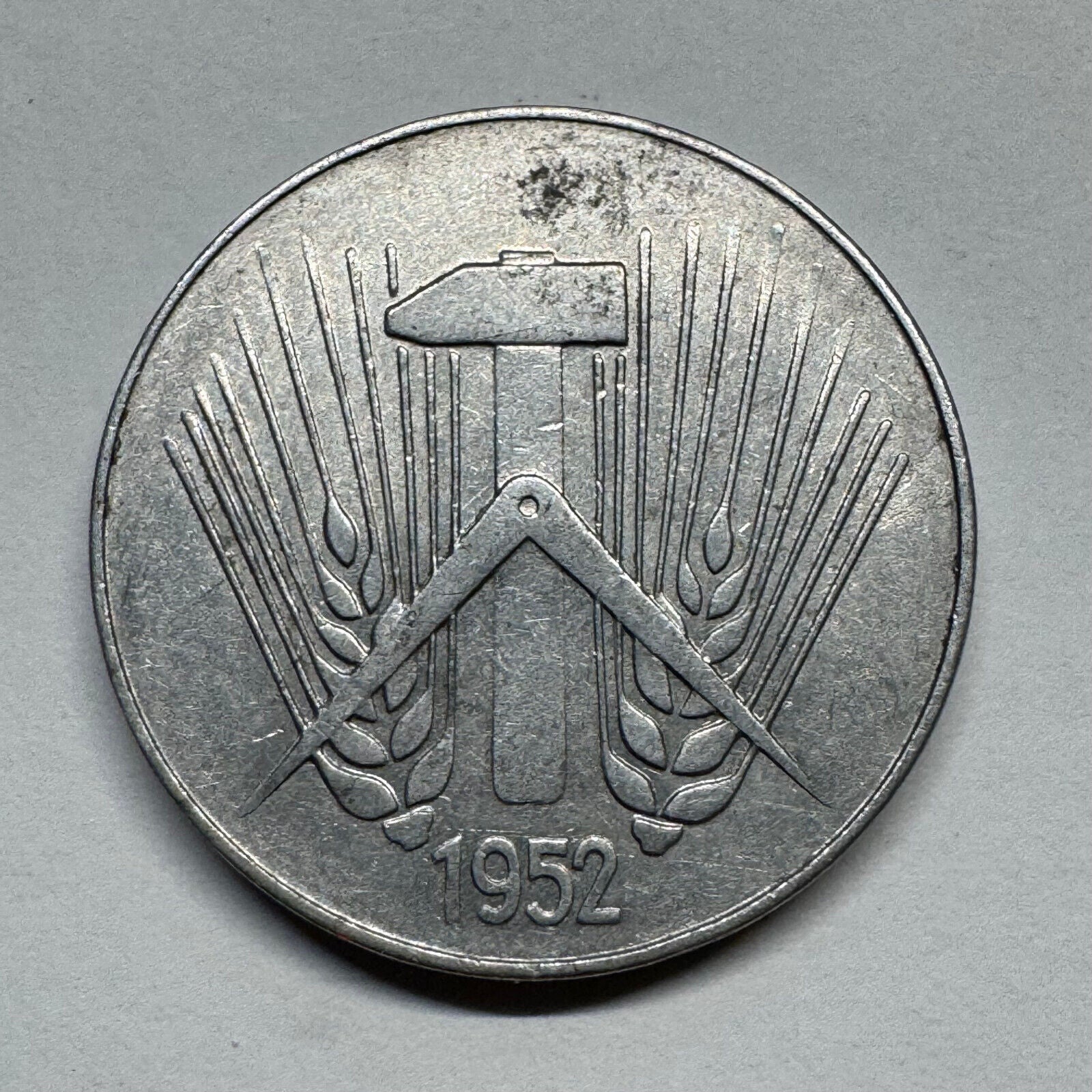 1952 Germany 10 Pfennig - Beautiful Coin - #B-055