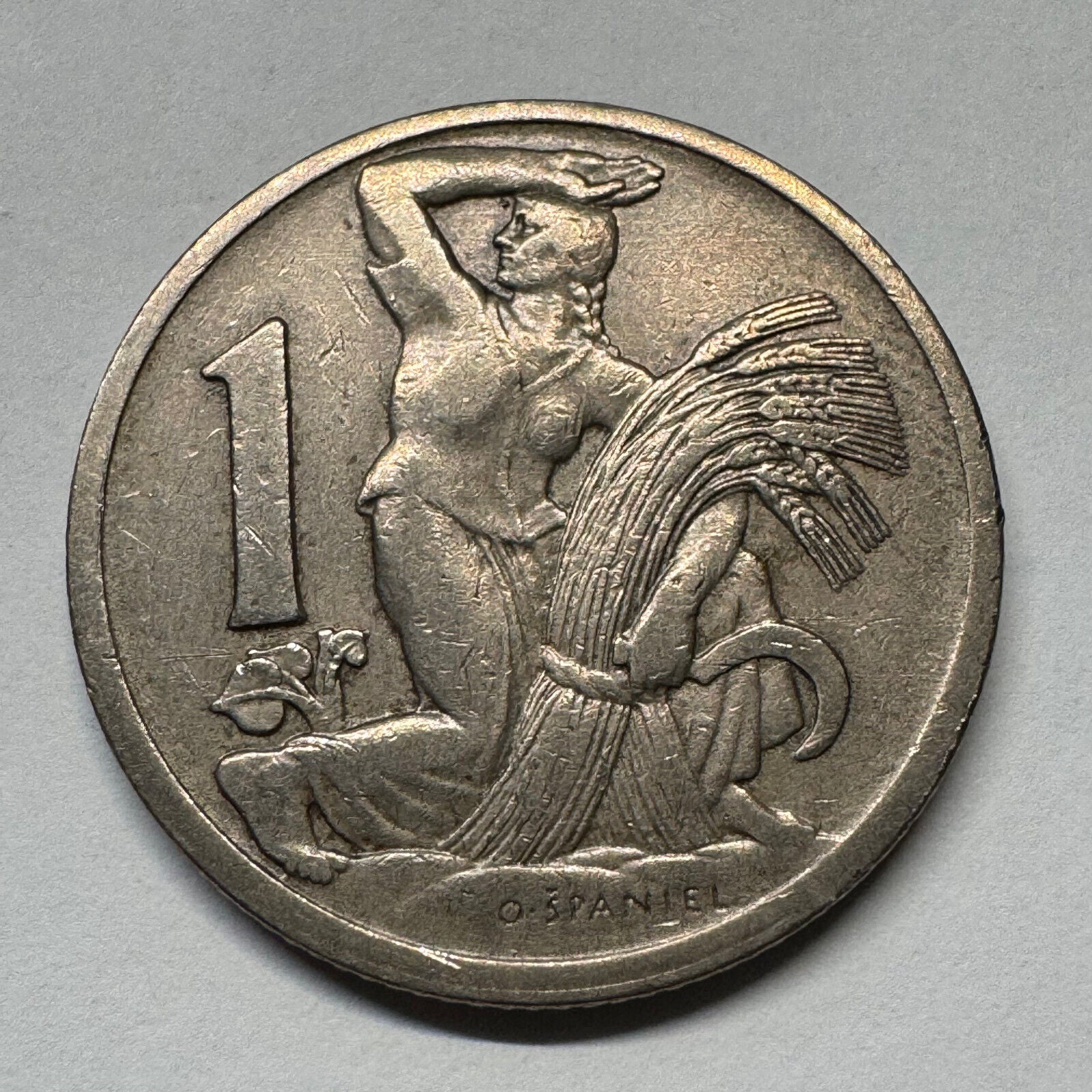 1924 Czechoslovakia 1 Koruna - Beautiful Coin - Lot #B-045